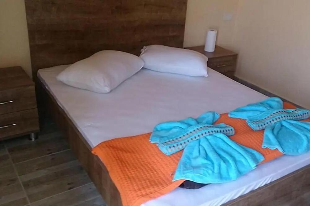Onur Motel Faralya Fethiye Exterior foto